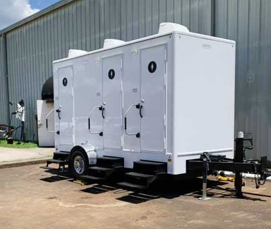 luxury restroom trailers